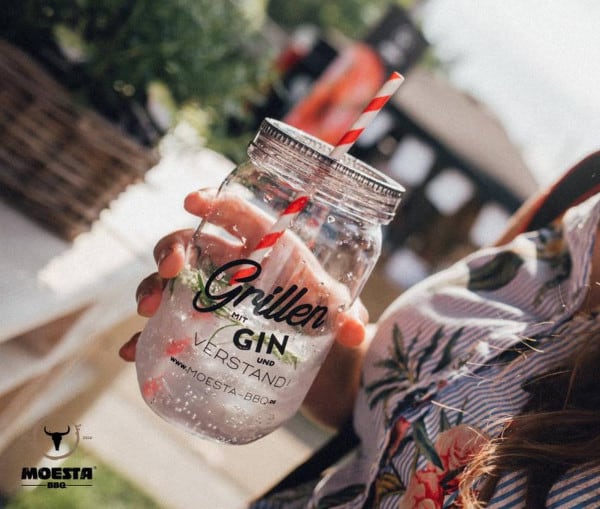 Moodbild 3 Moesta Gin-Becher aus Kunststoff