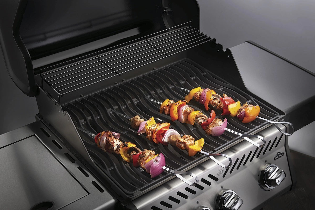Grillen mit den Napoleon Multifunktionale Edelstahlstahlspieße 8x