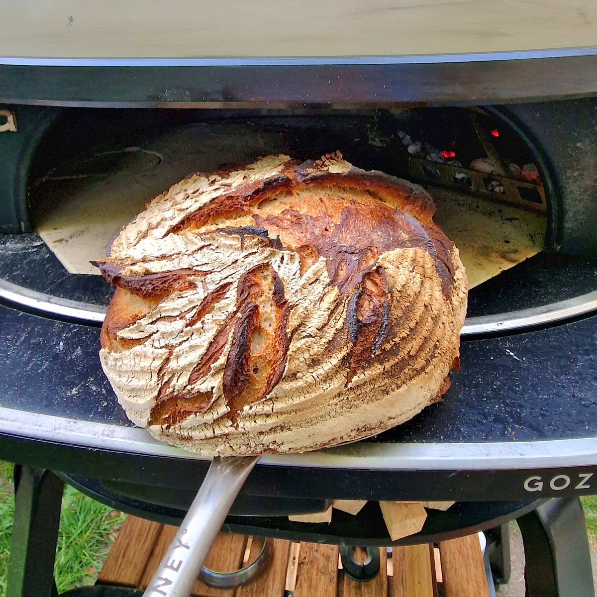 Gozney Dome Tür mit Dichtung, Pizzaofen, Detailansicht 1